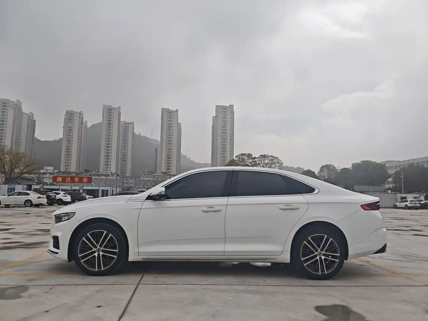 GEELY AUTOMOBILE XINGRUI