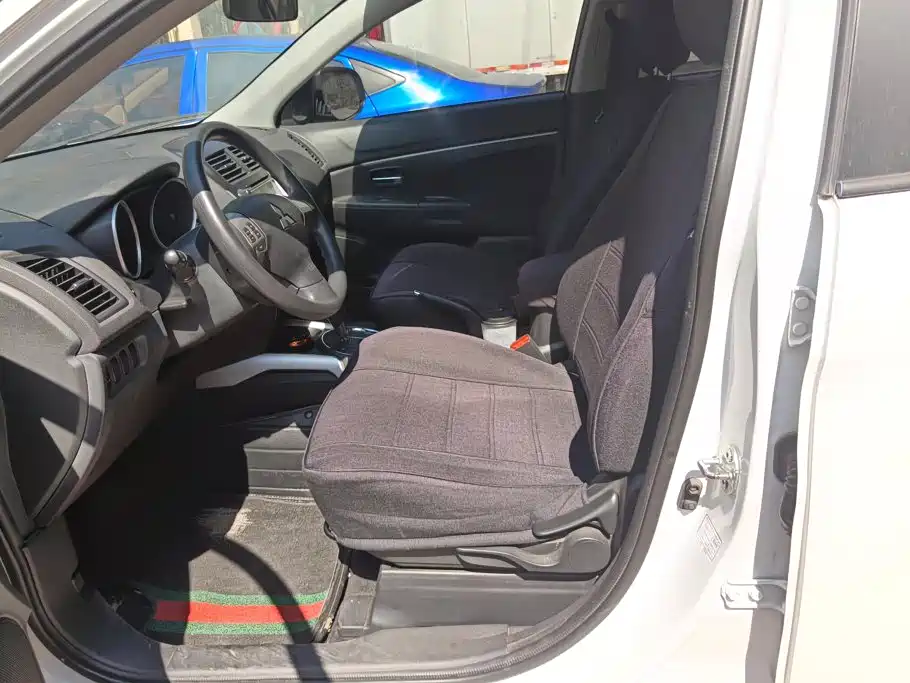 Mitsubishi ASX 2014 2013 2.0L CVT 2WD Elite