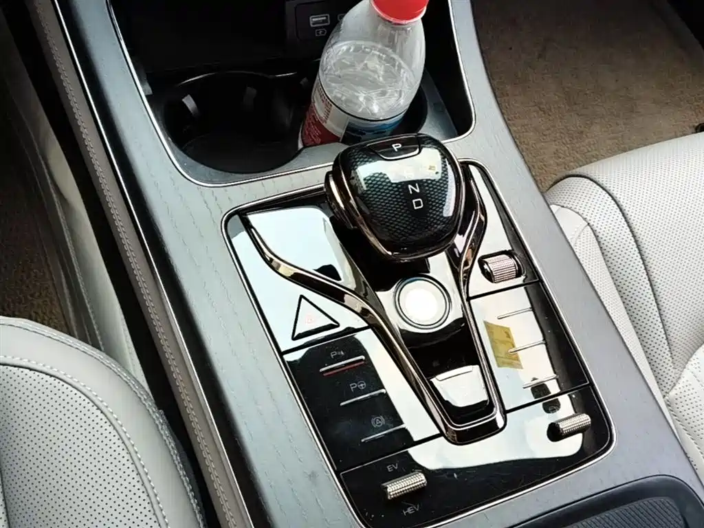 BYD Han 2025 DM-i Smart Driving Edition 125KM LiDAR Flagship фото 14