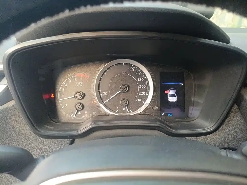 Toyota Levin 2019 185T CVT Luxury Edition China VI фото 4