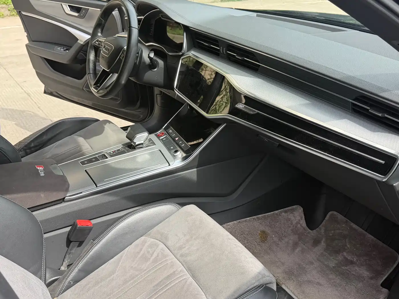 Audi A6L 2021 45 TFSI Exclusive Sport фото 9