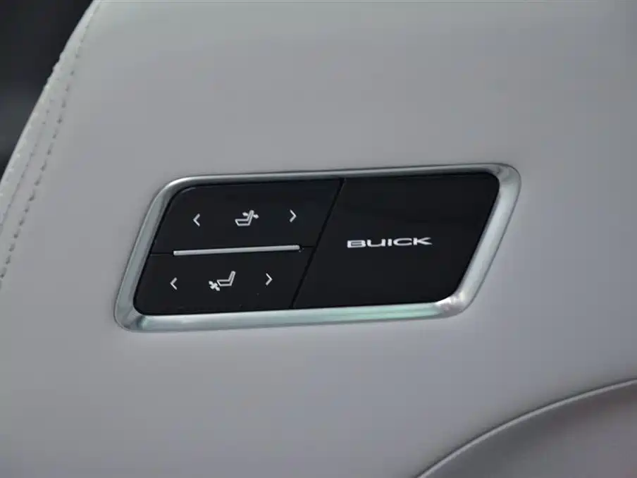 Buick GL8 2025 Land Honor Premium Edition фото 12