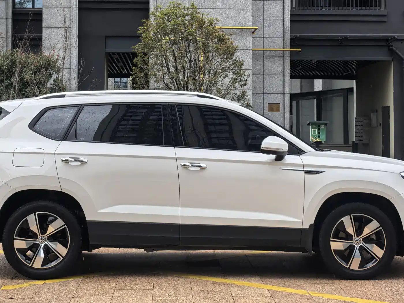 Volkswagen Tharu 2020 280TSI 2WD Comfort Edition China VI фото 7