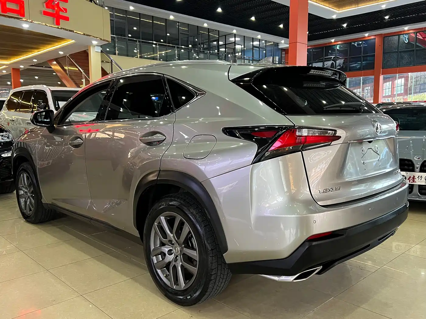 Lexus NX 2015 200t AWD F Sport фото 6
