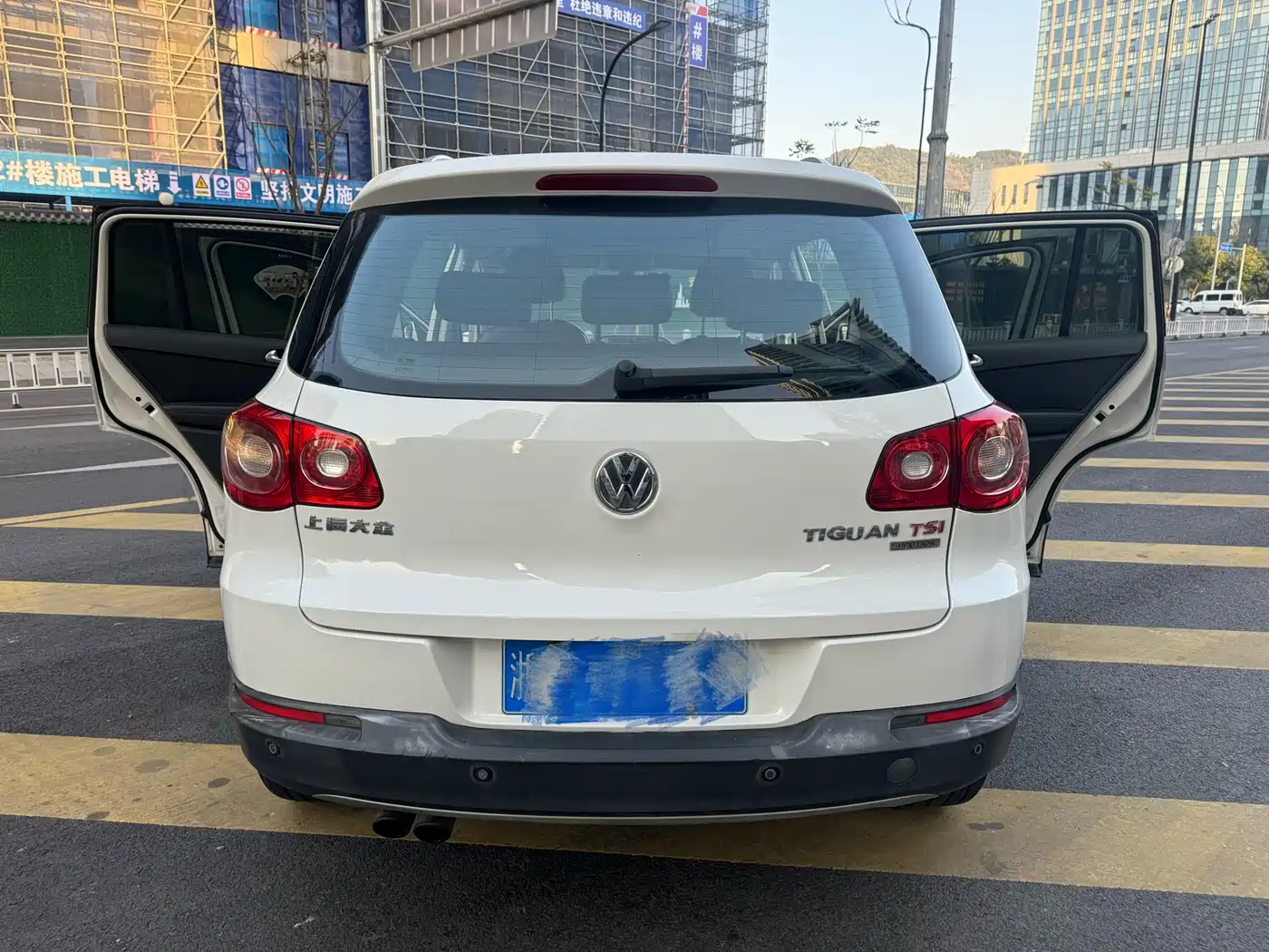 Volkswagen Tiguan 2012 2.0TSI Automatic 4WD Elite Edition фото 6