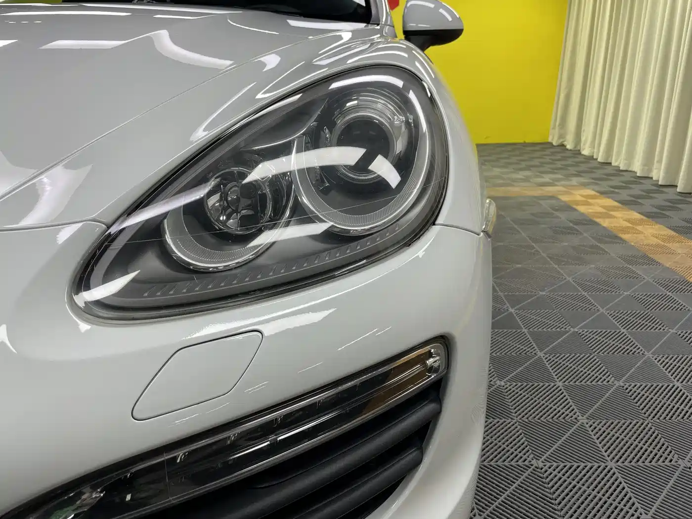 Porsche Cayenne 2011 Cayenne 3.0T фото 2