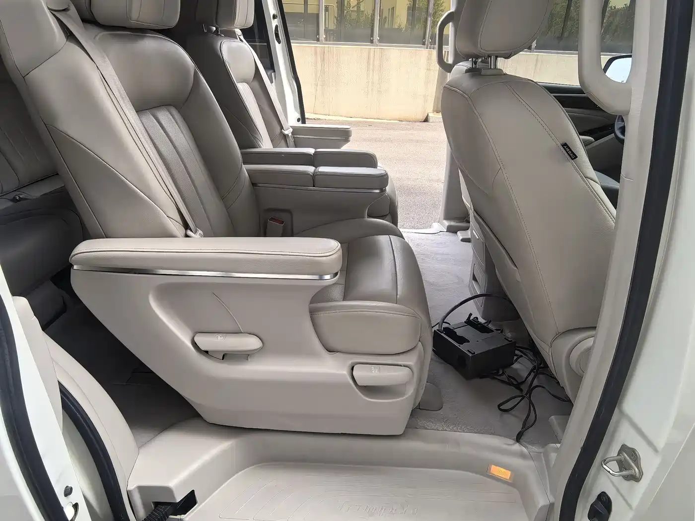 GAC Trumpchi Trumpchi M8 2018 320T Premium Edition фото 15