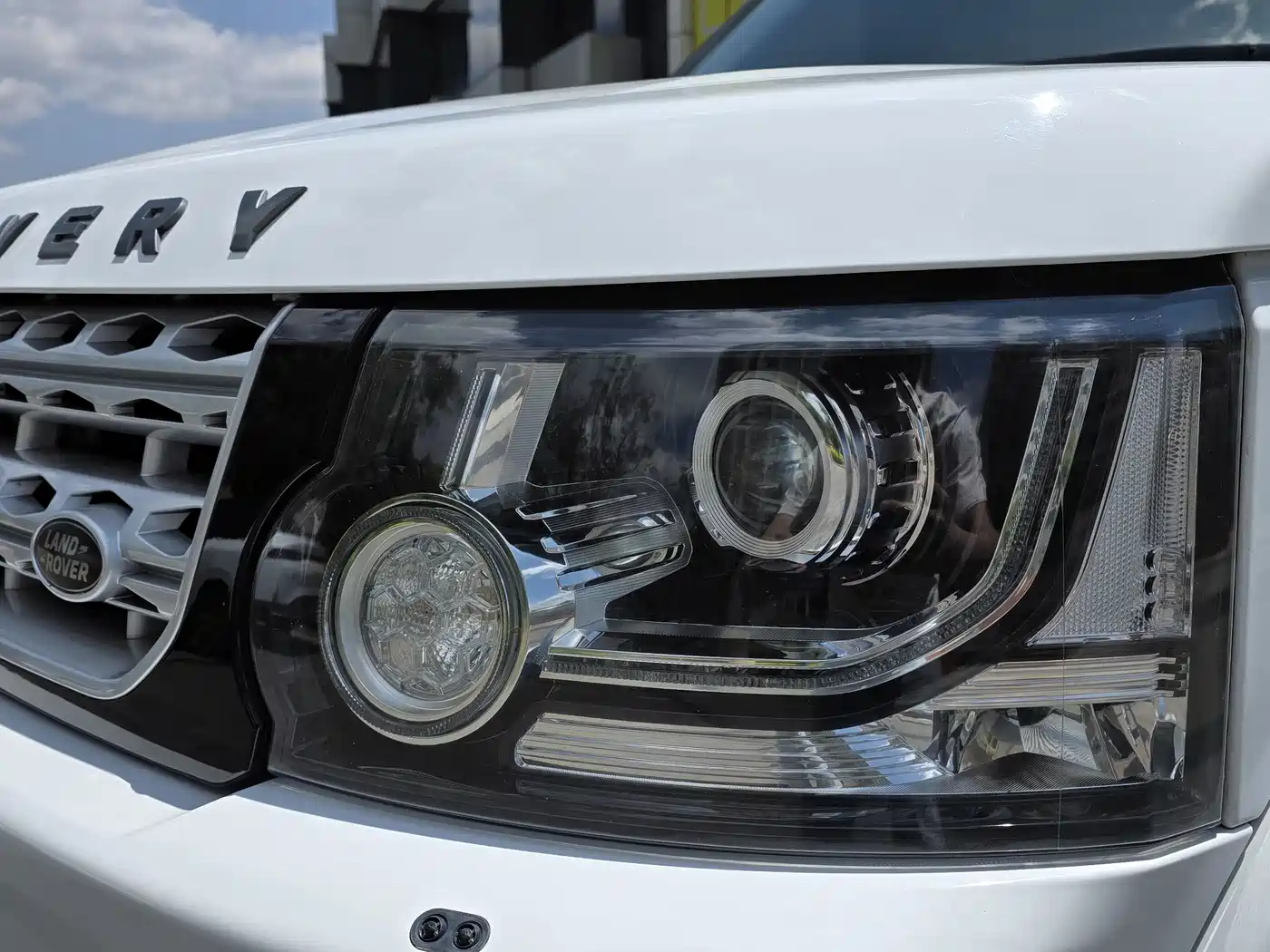 Land Rover Discovery 2016 3.0 SC V6 HSE фото 10
