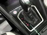 Photo 12 - Jetta VS7