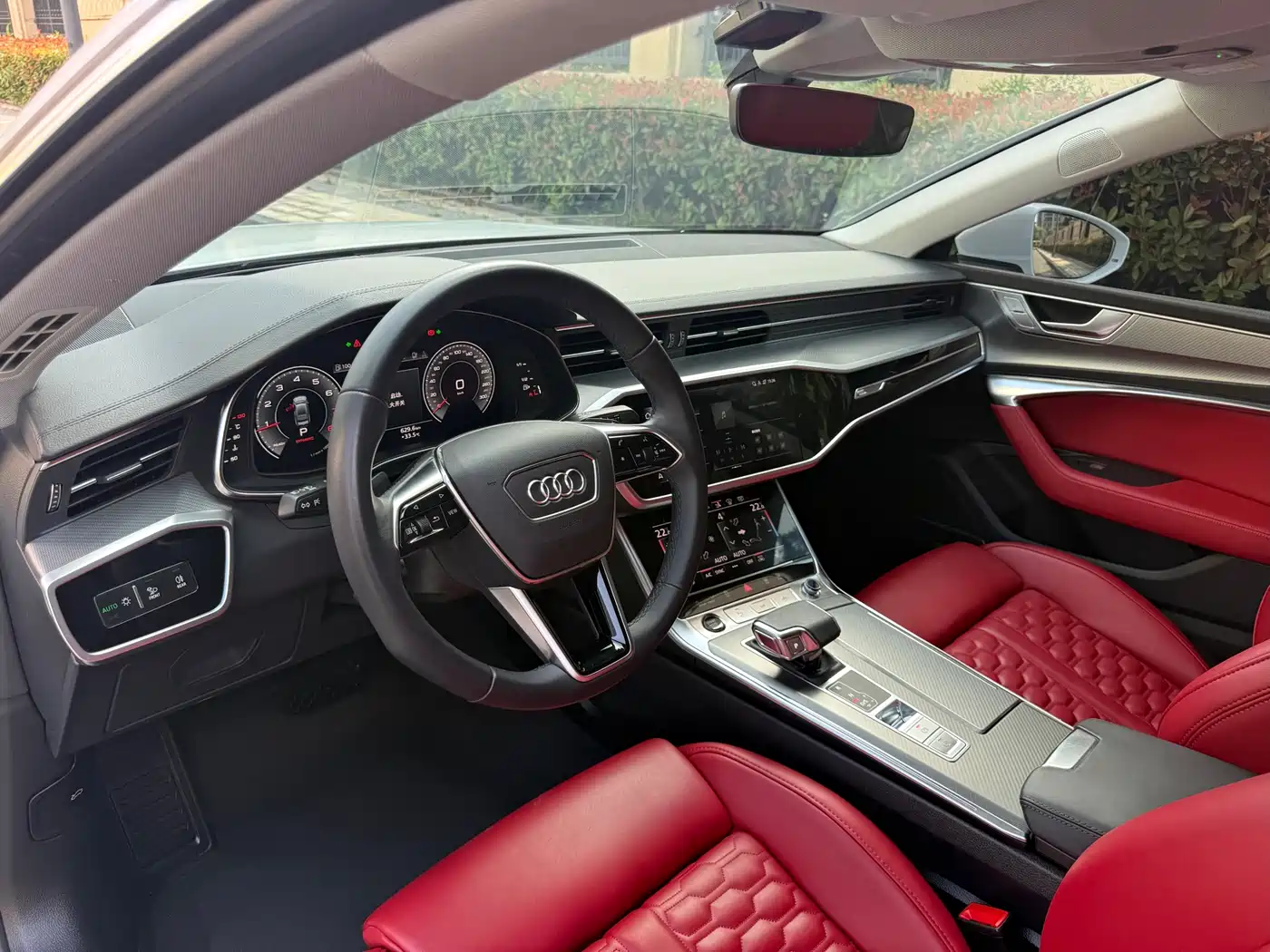 Audi A7 2023 Model 45 TFSI Premium Selection Edition фото 9