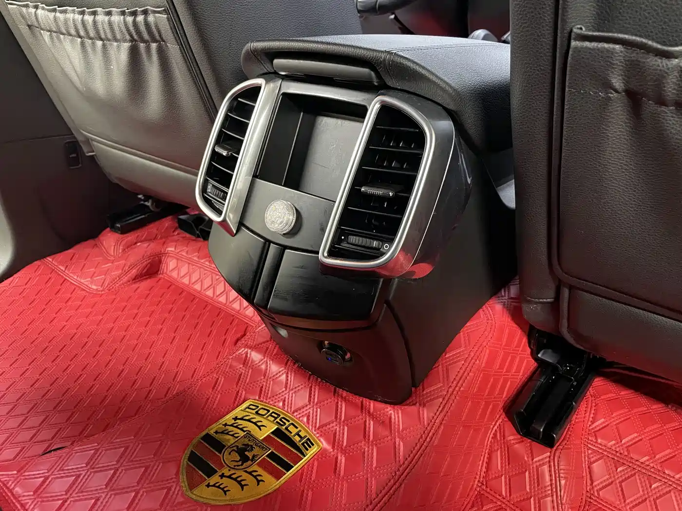 Porsche Cayenne 2011 Cayenne 3.0T фото 25