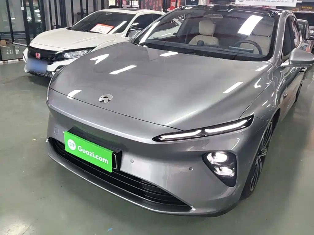 2025 NIO ET7