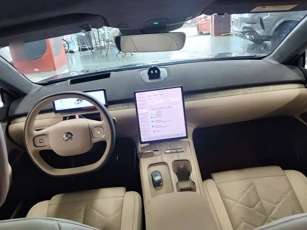 NIO ET7 2025 2024 75kWh Executive Signature Edition