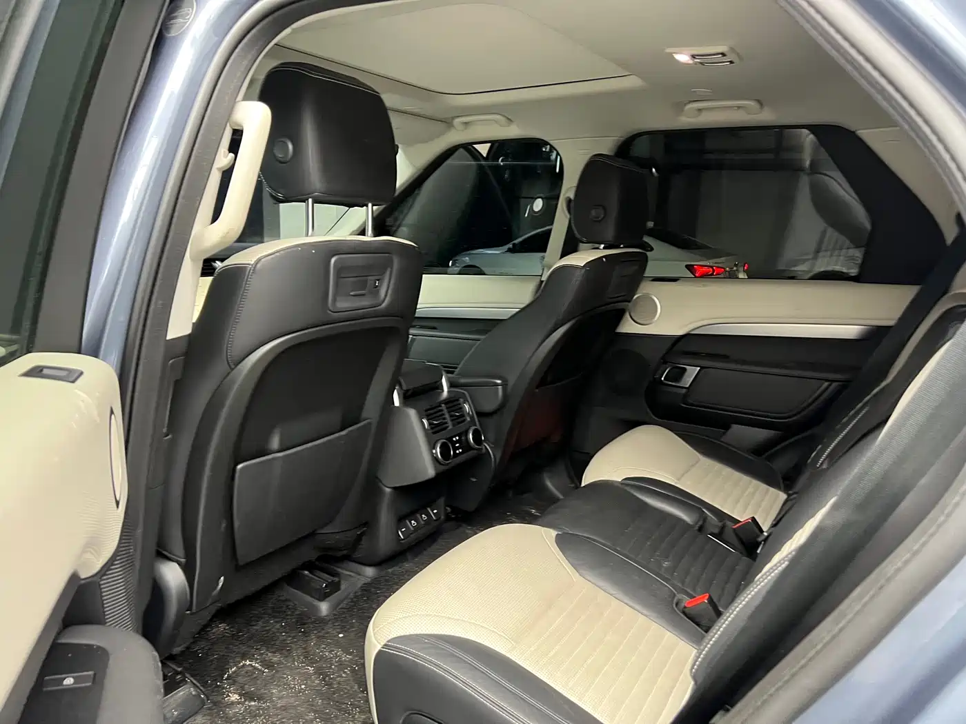 Land Rover Discovery 2021 360PS R-Dynamic S фото 6