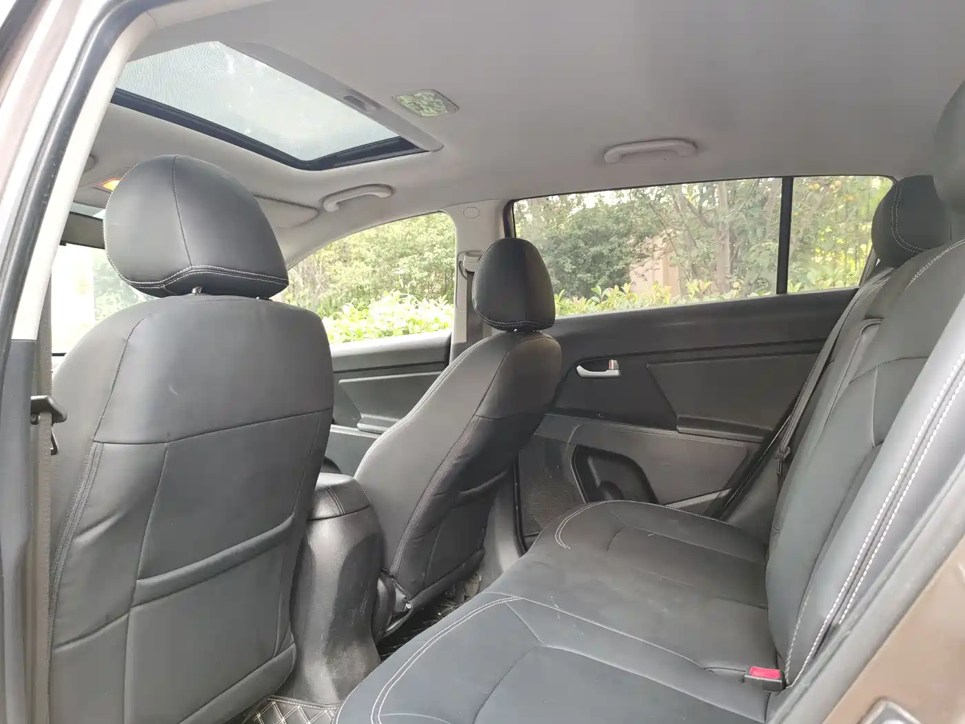 Kia Sportage 2012 2.0L Automatic 2WD GL фото 5