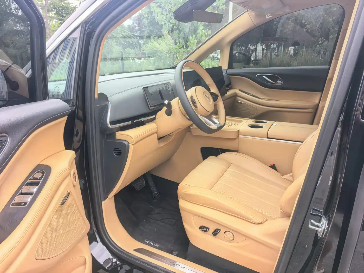 Voyah Auto Voyah Dreamer 2026 2025 PHEV AWD Excellent Kunpeng Edition
