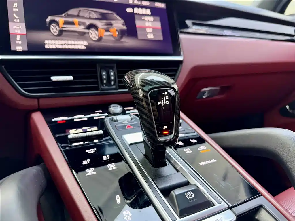 PORSCHE CAYENNE NEW ENERGY