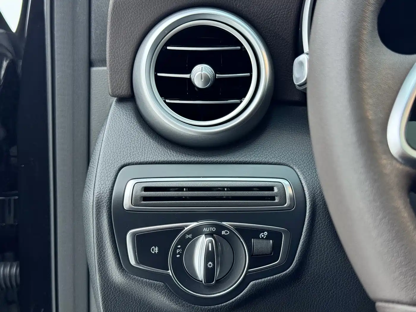 Mercedes-Benz GLC 2021 GLC 260 L 4MATIC Luxury фото 10
