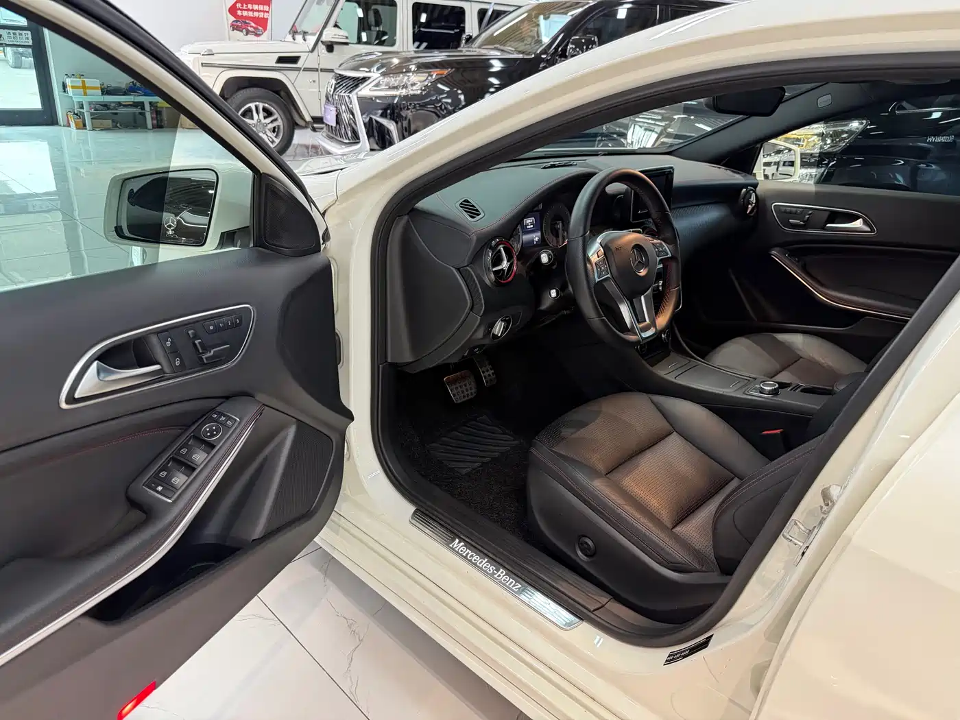Mercedes-Benz A-Class (Import) 2016 A 260 Sport фото 6