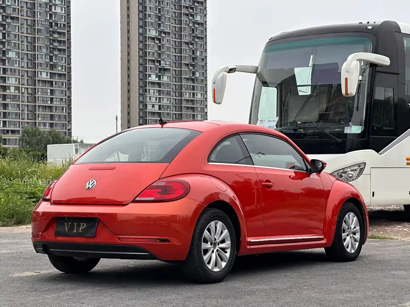 Volkswagen Beetle 2017 180TSI Enjoy фото 7