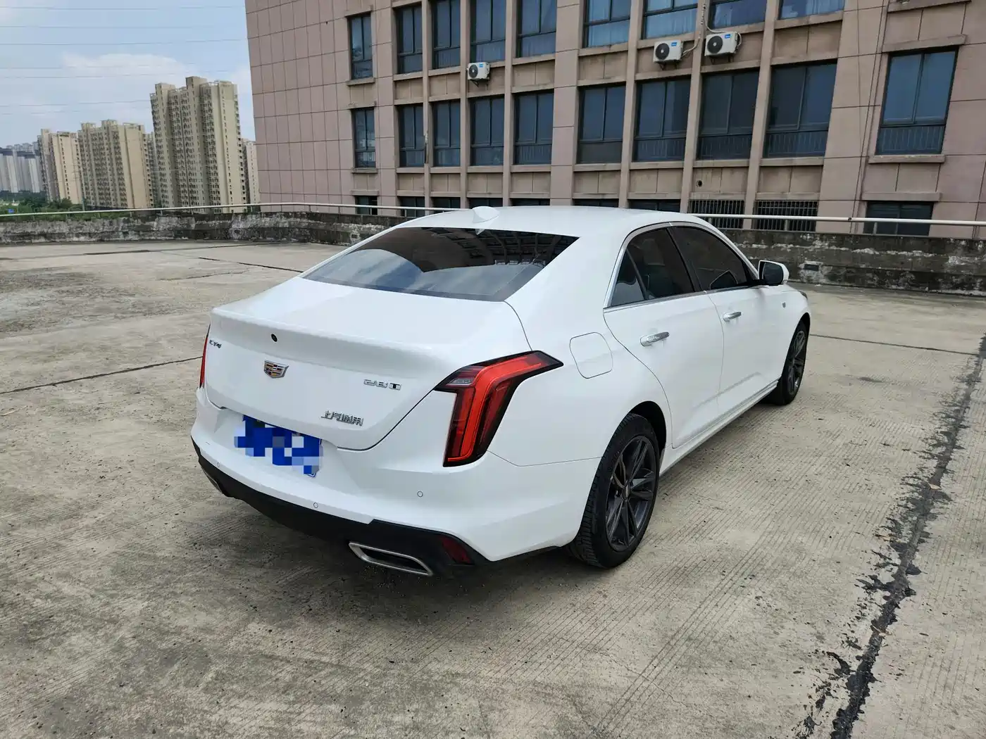 CADILLAC CT4