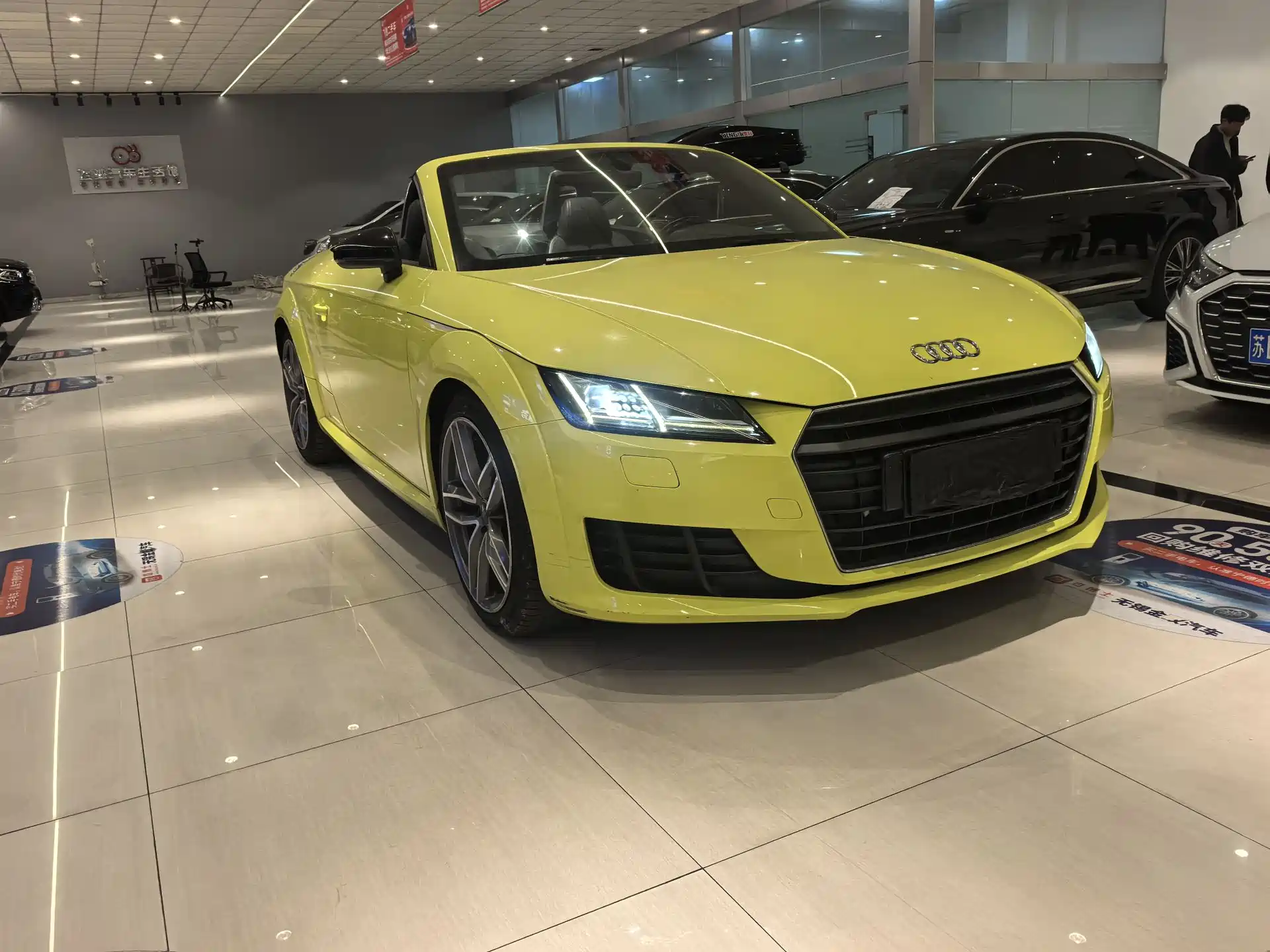 Фото 3 - Audi TT