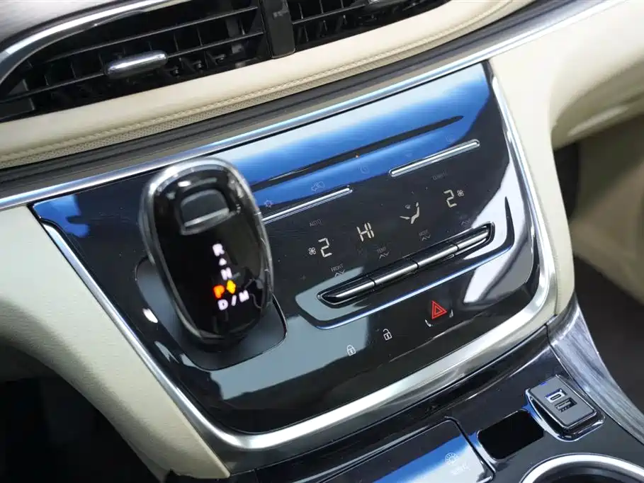 Buick GL8 2023 Facelift Land Business Class Luxury фото 9