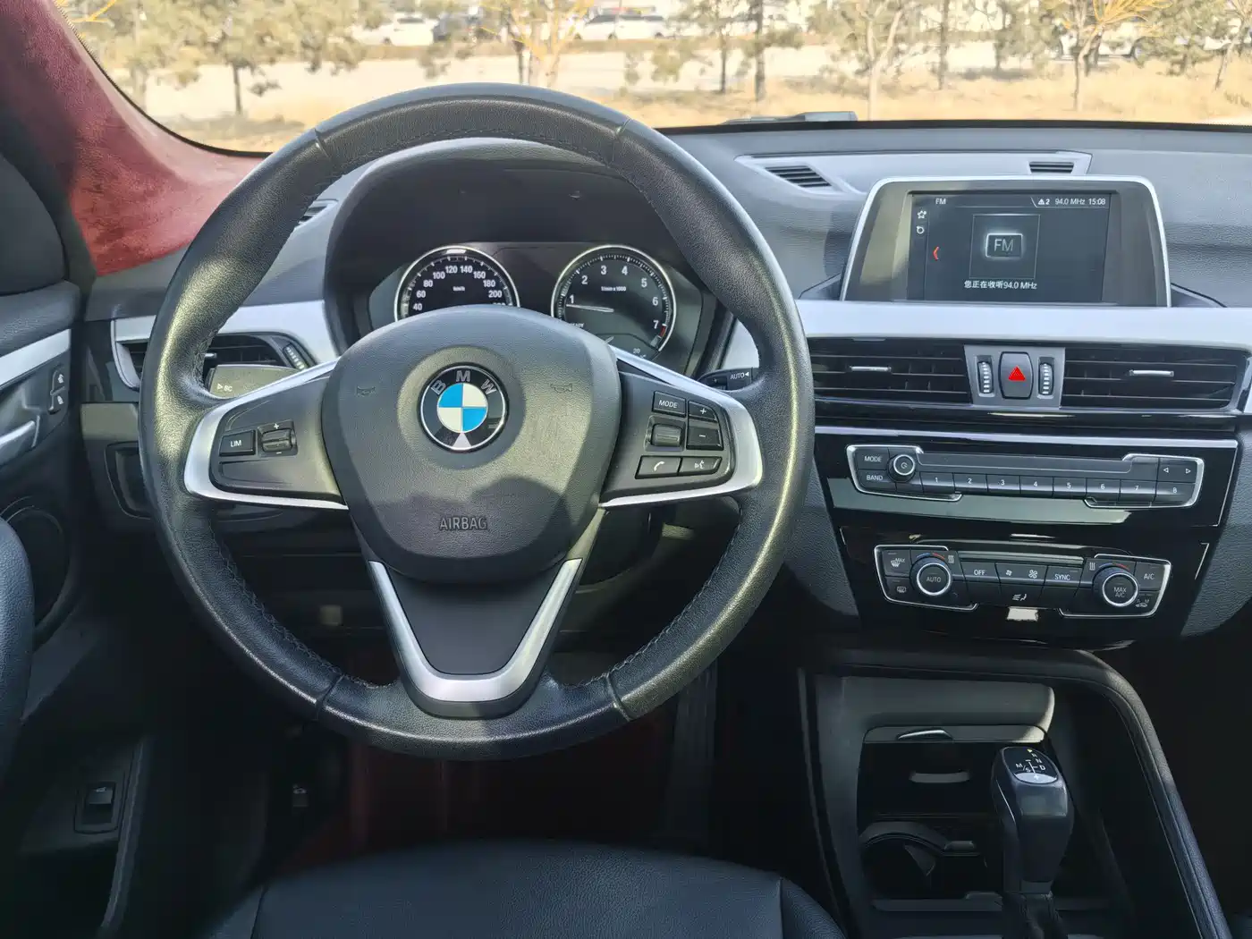 BMW X1 2019 sDrive20Li Leading Model фото 9