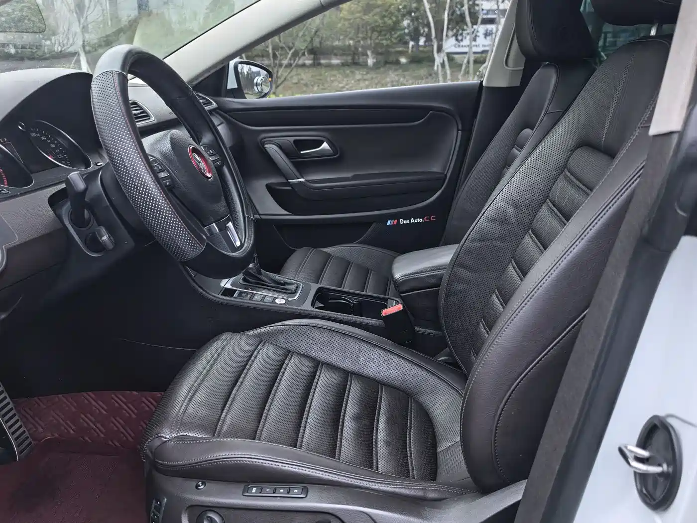 Volkswagen FAW-Volkswagen CC 2016 Model 1.8TSI Luxury фото 4