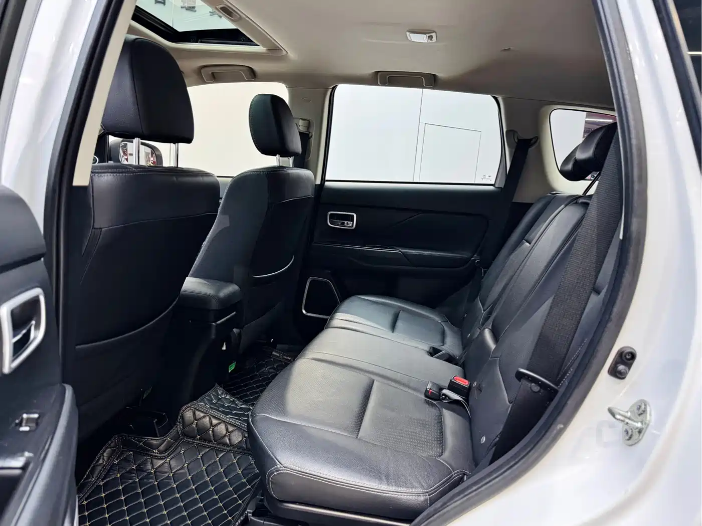Mitsubishi Outlander 2018 2.4L 4WD Elite Edition 5-seater фото 10