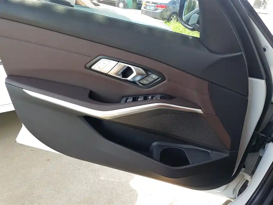 BMW 3 Series 2020 320Li M Sport Package фото 7