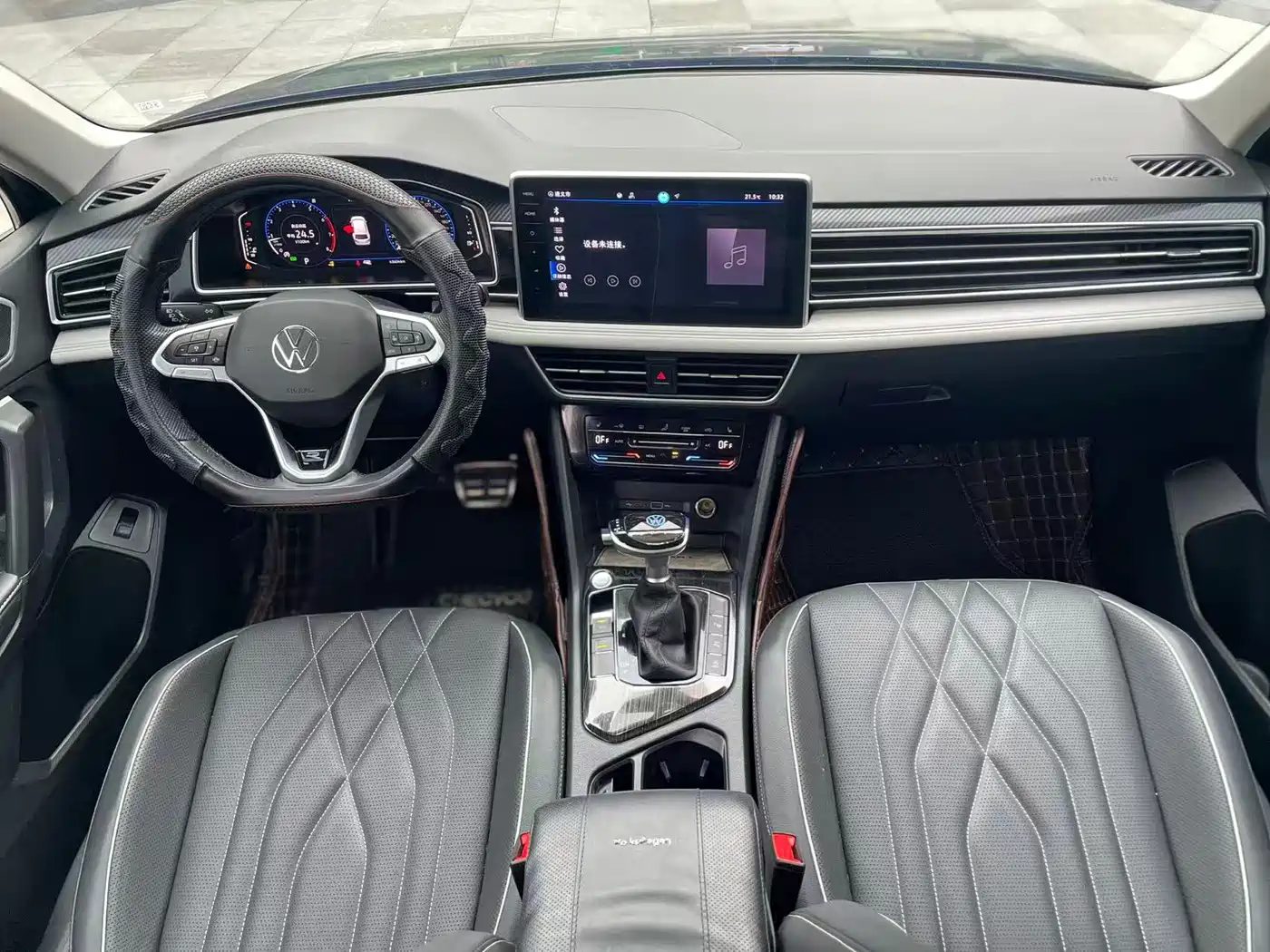 Volkswagen Tiguan L 2024 330TSI Automatic 2WD R-Line Premium Enjoyment Edition фото 11