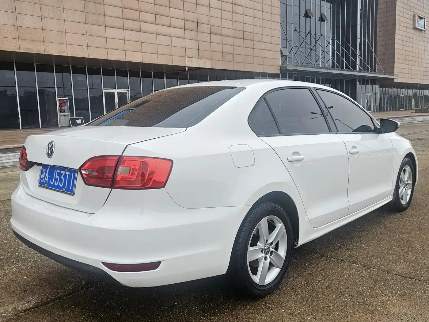 Volkswagen Sagitar 2012 1.4TSI Automatic Luxury фото 4