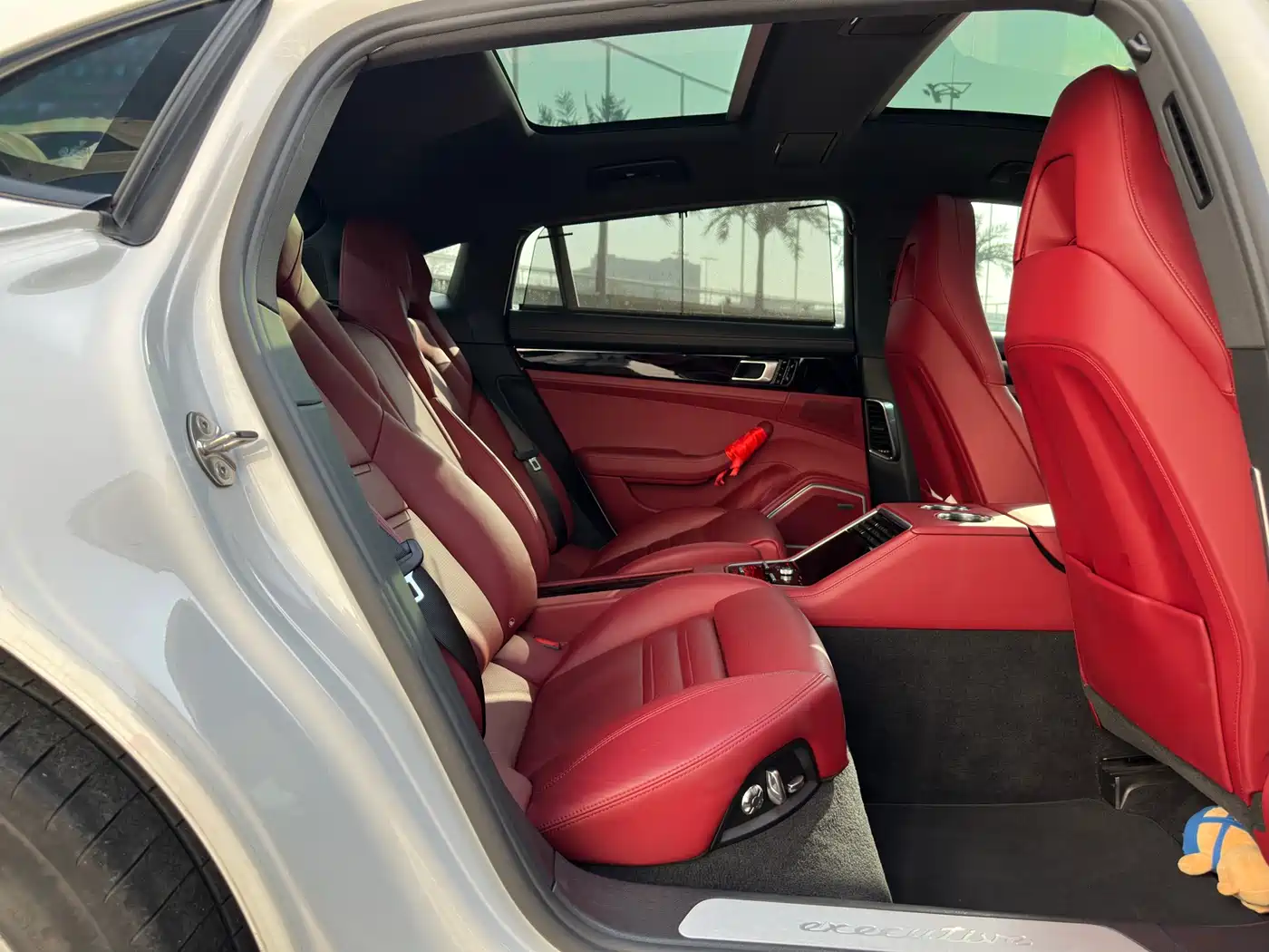 Porsche Panamera 2017 Panamera 4 Executive Long Wheelbase 3.0T фото 15
