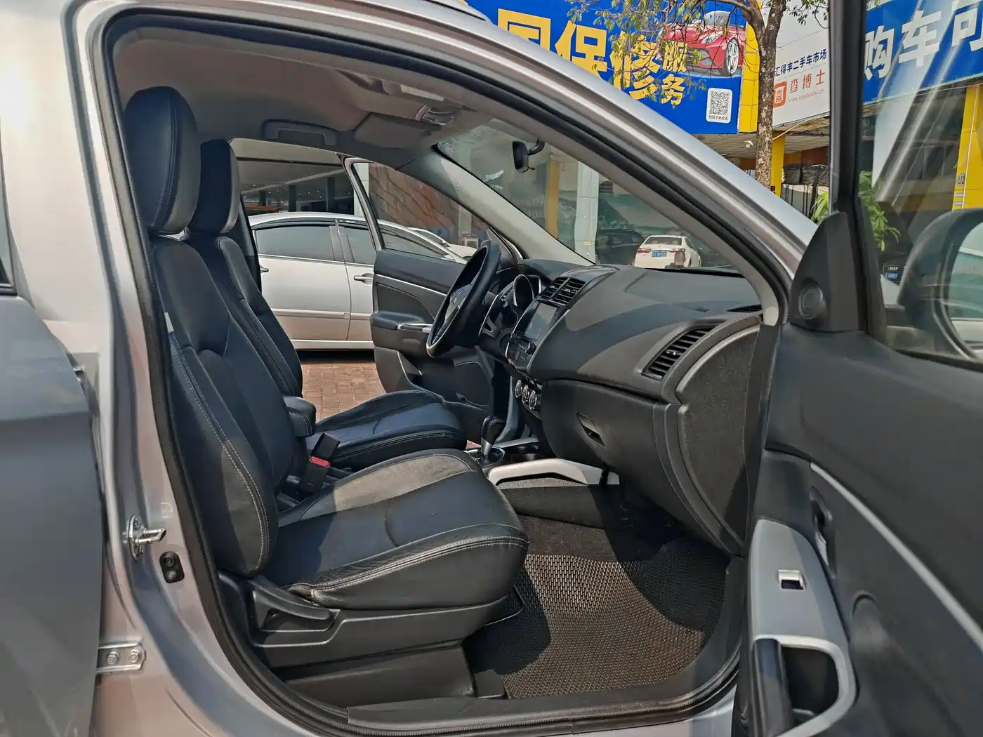 Mitsubishi ASX 2013 2.0L CVT 2WD Luxury фото 7