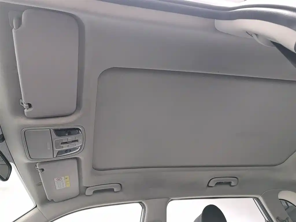 Kia Sportage 2019 2.0L Automatic Smart Luxury Edition фото 14