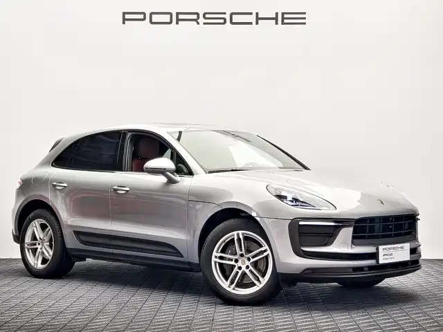 PORSCHE MACAN 2023