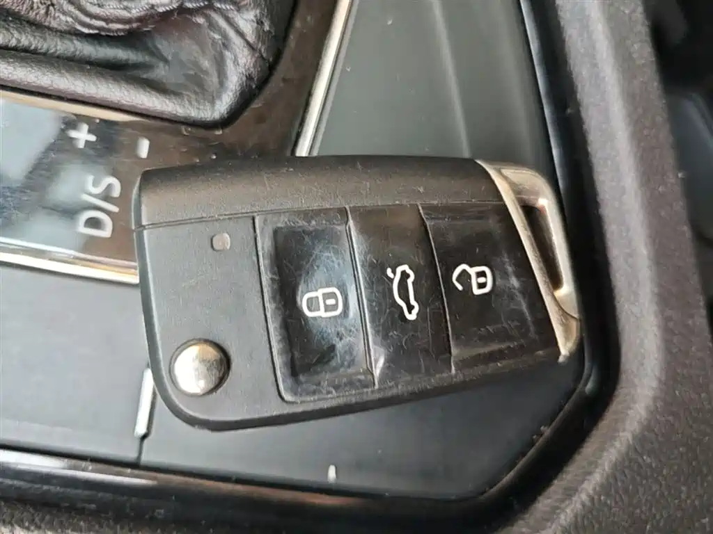 Volkswagen Tharu 2019 280TSI 2WD Comfort Edition China VI фото 9