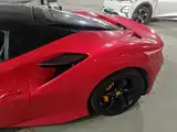 Фото 8 - Ferrari F8