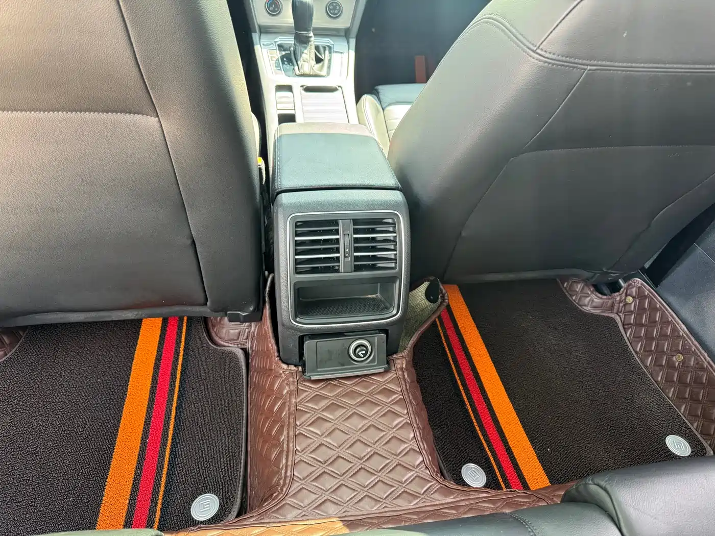 Volkswagen Magotan 2017 280TSI DSG Comfort фото 7