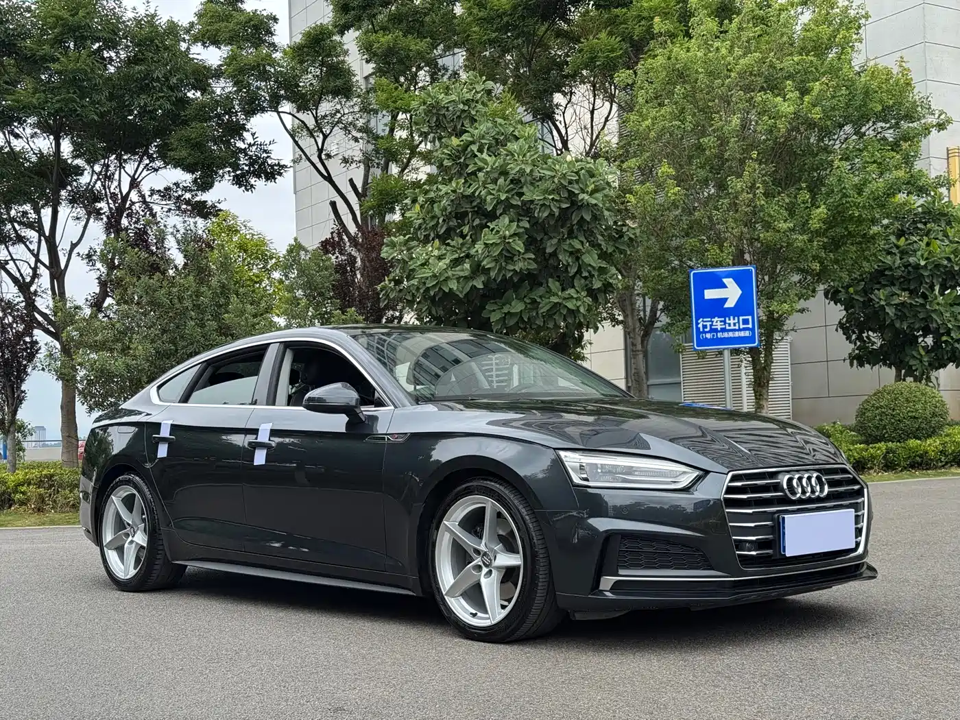 Audi A5 (Import) 2017 Sportback 40 TFSI Fashion фото 3