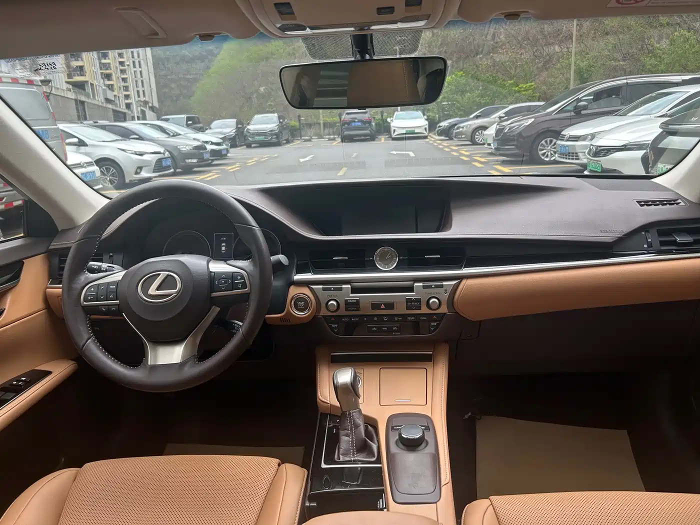 Lexus ES 2015 200 Elite Edition фото 20