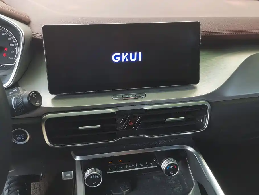 Geely Coolray 2020 2020 PRO 260T DCT Knight