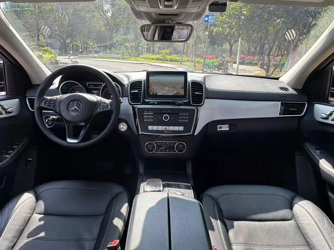 Mercedes-Benz GLE Coupe 2015 GLE 400 4MATIC Coupe SUV фото 10