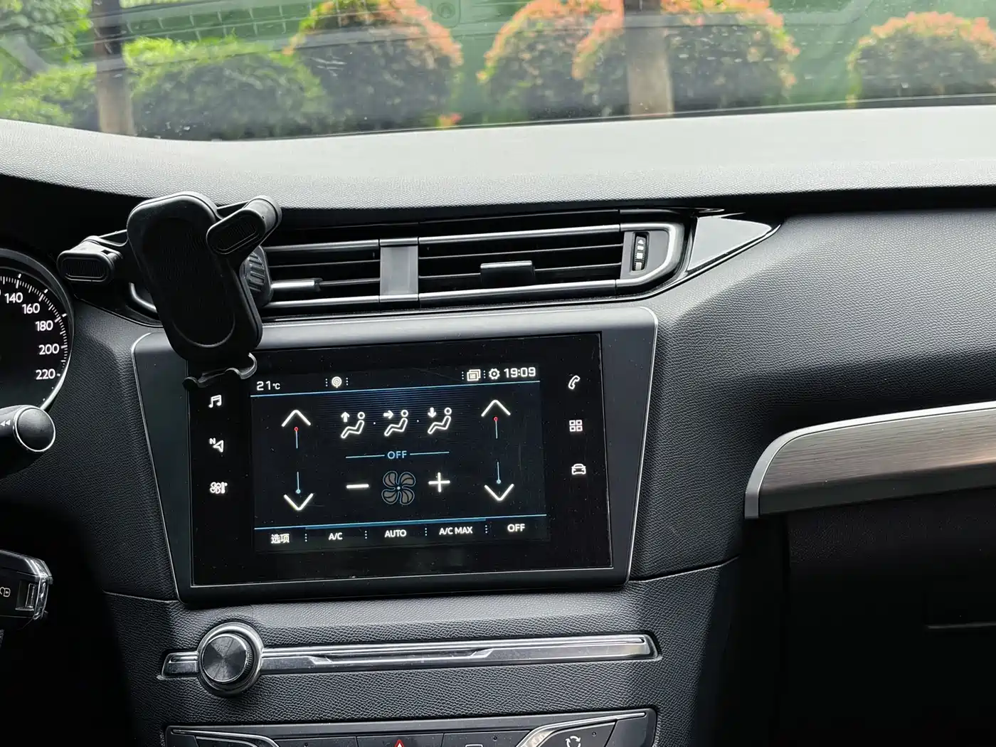 Peugeot 408 2018 350THP Automatic Luxury Edition фото 16