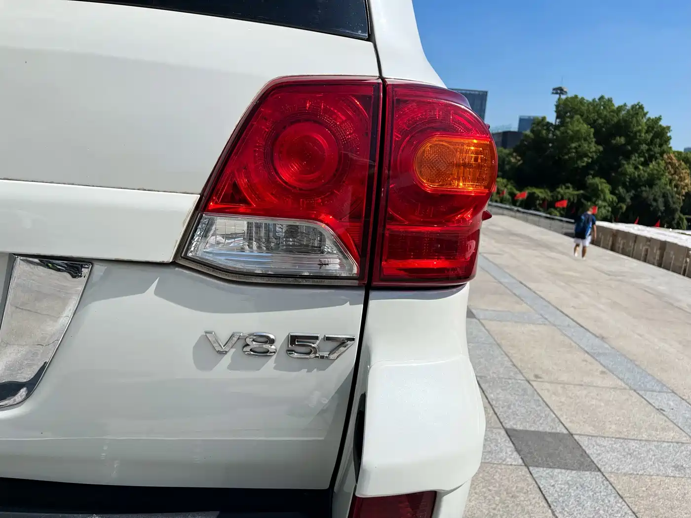 Toyota Land Cruiser (Import) 2015 4.6L V8 Middle East Limited Edition фото 9