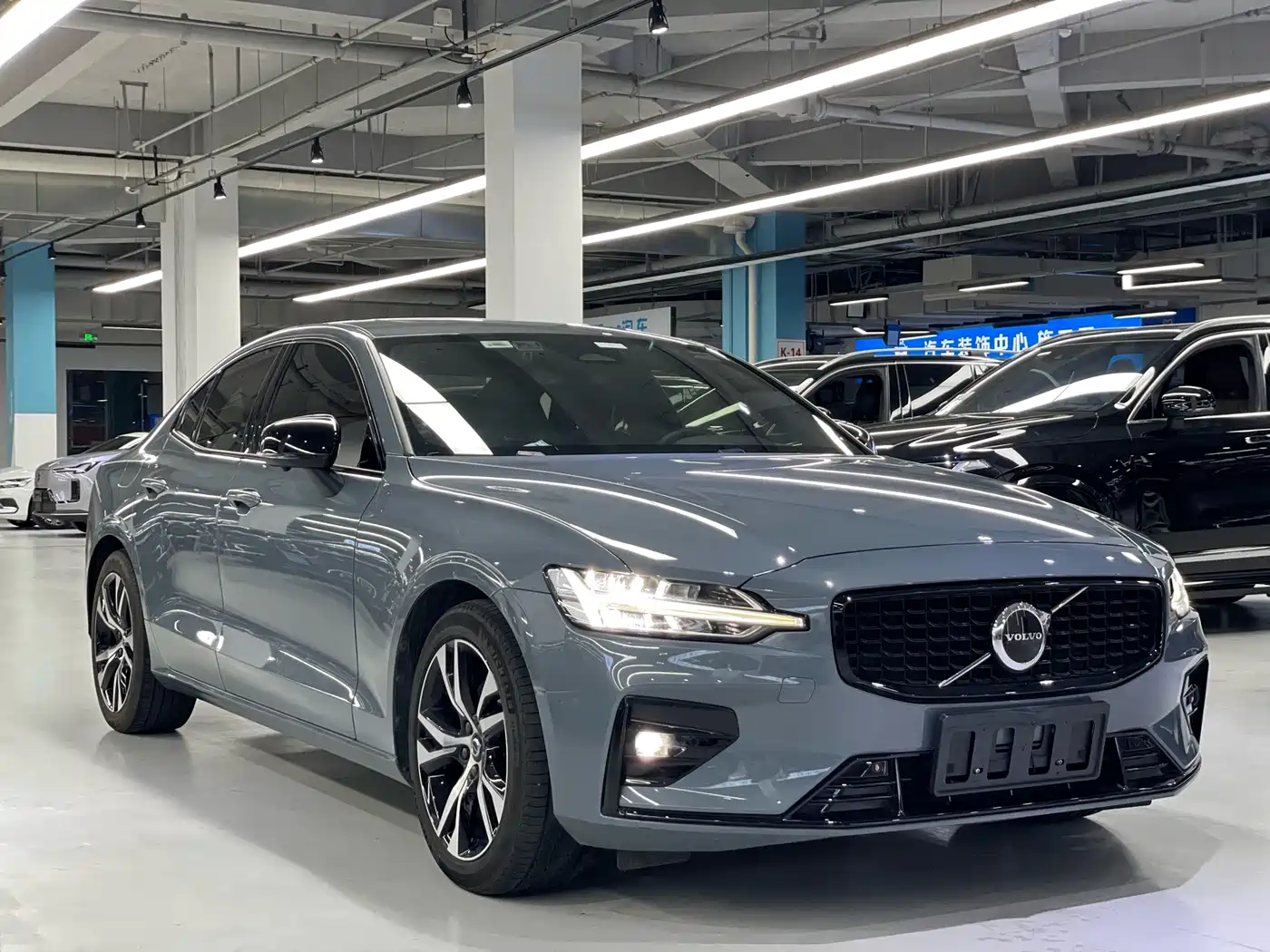 Фото 3 - Volvo S60
