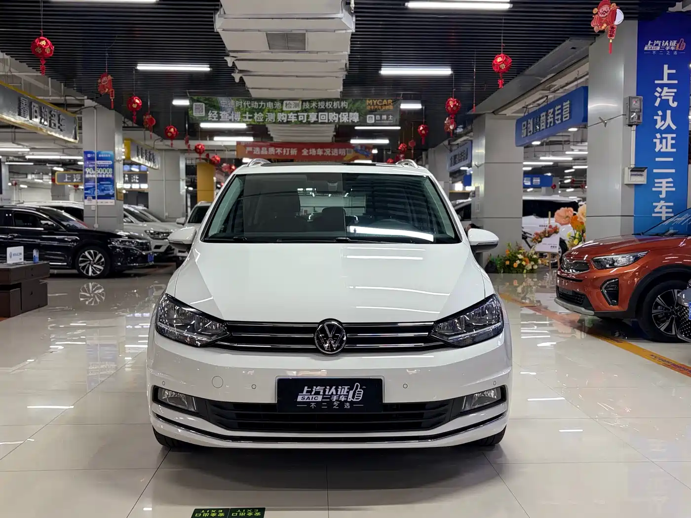 Volkswagen Touran 2021 Touran L 280TSI DSG Comfort Edition 7-seater фото 2