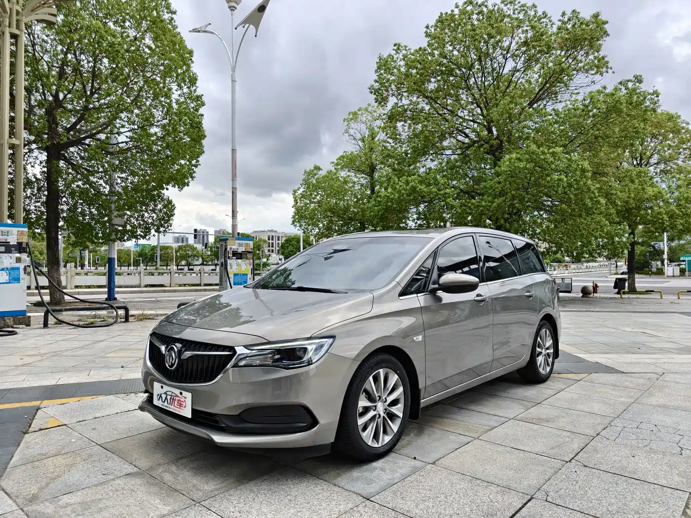 Buick GL6 2021 2019 Model 18T 5-Seater Connected Luxury Version China V