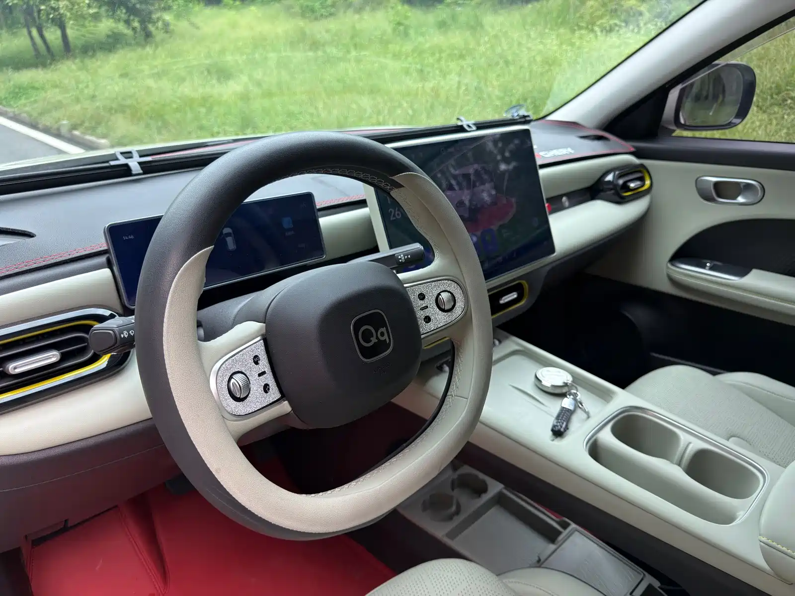 Фото 12 - QQ New Energy QQ3 EV